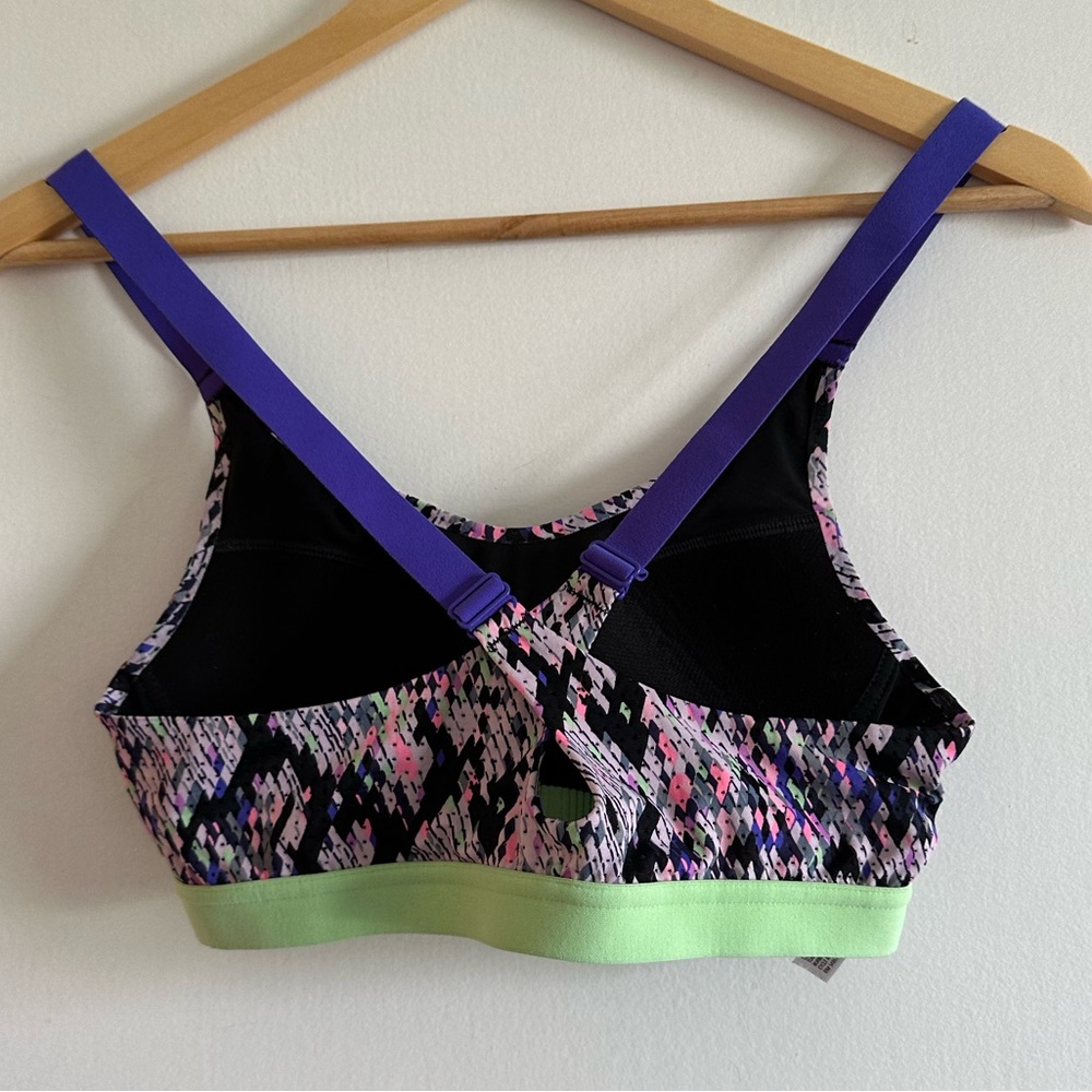 Victoria’s Secret VSX Sport Athletic Crossback Adjustable Strap Sports Bra - Picture 3 of 6